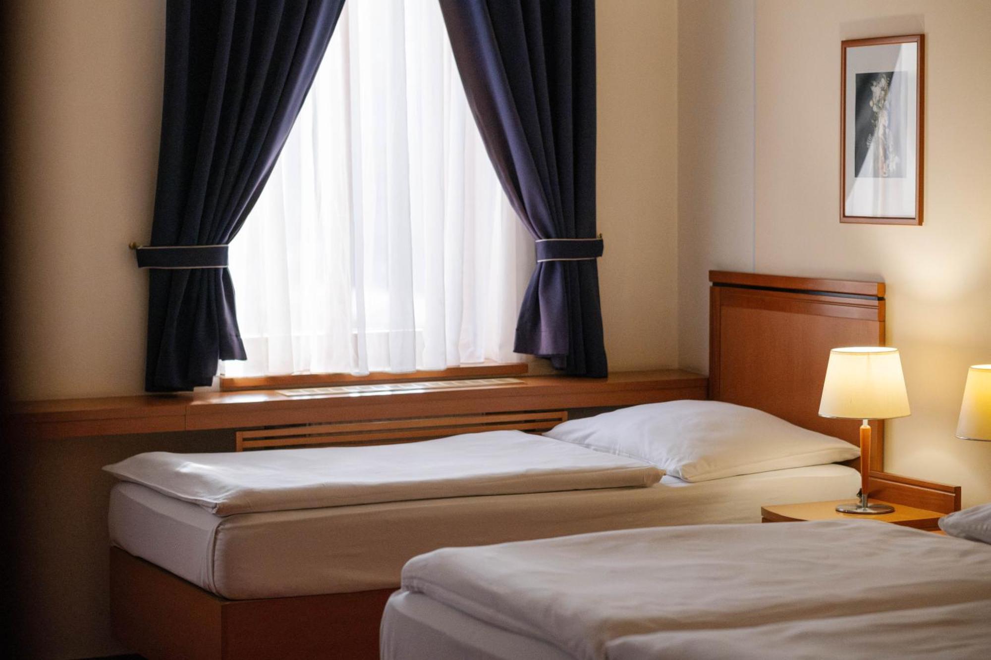 Hotel Slovan Jesenik Luaran gambar