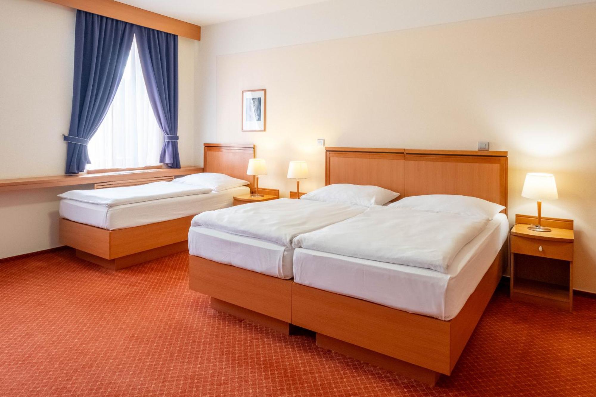 Hotel Slovan Jesenik Luaran gambar